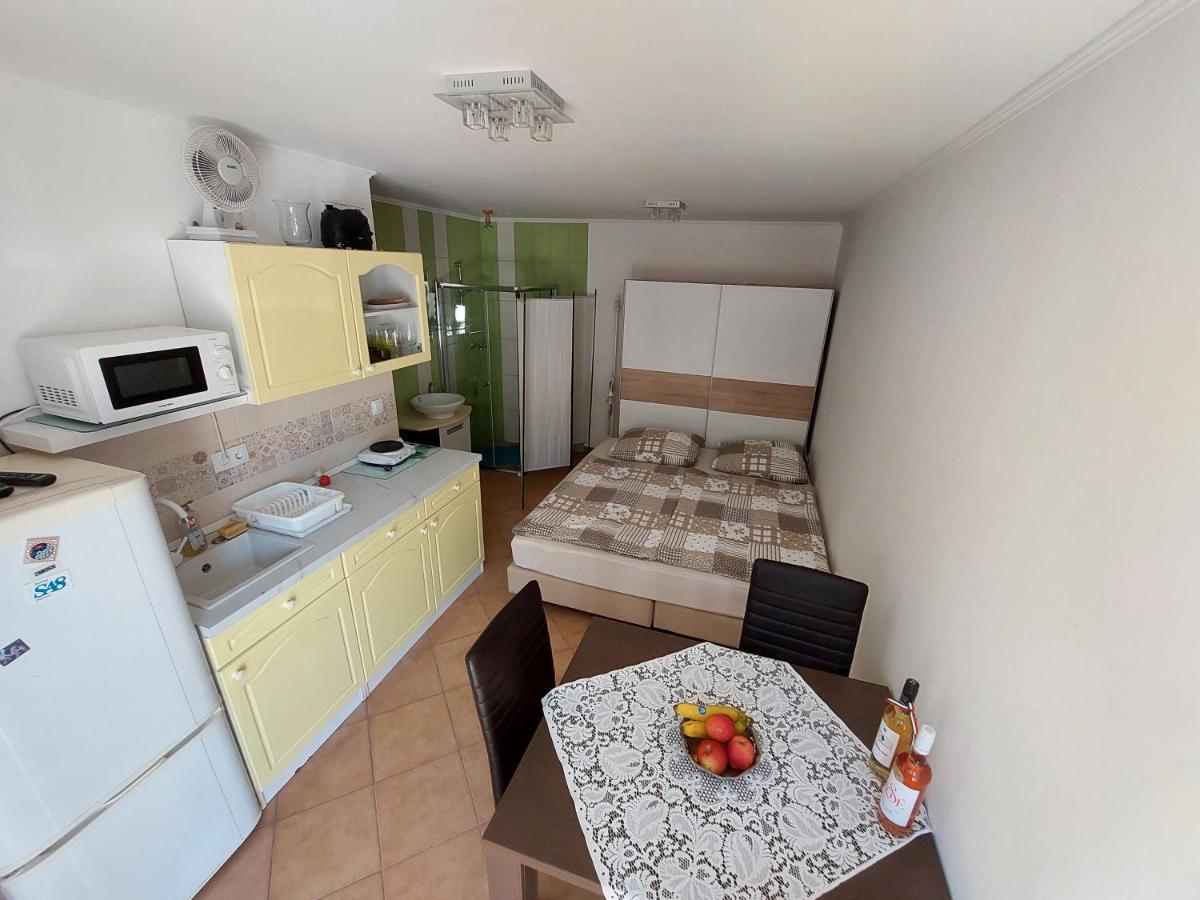 Pol-Lak Apartment Szolosgyorok Luaran gambar